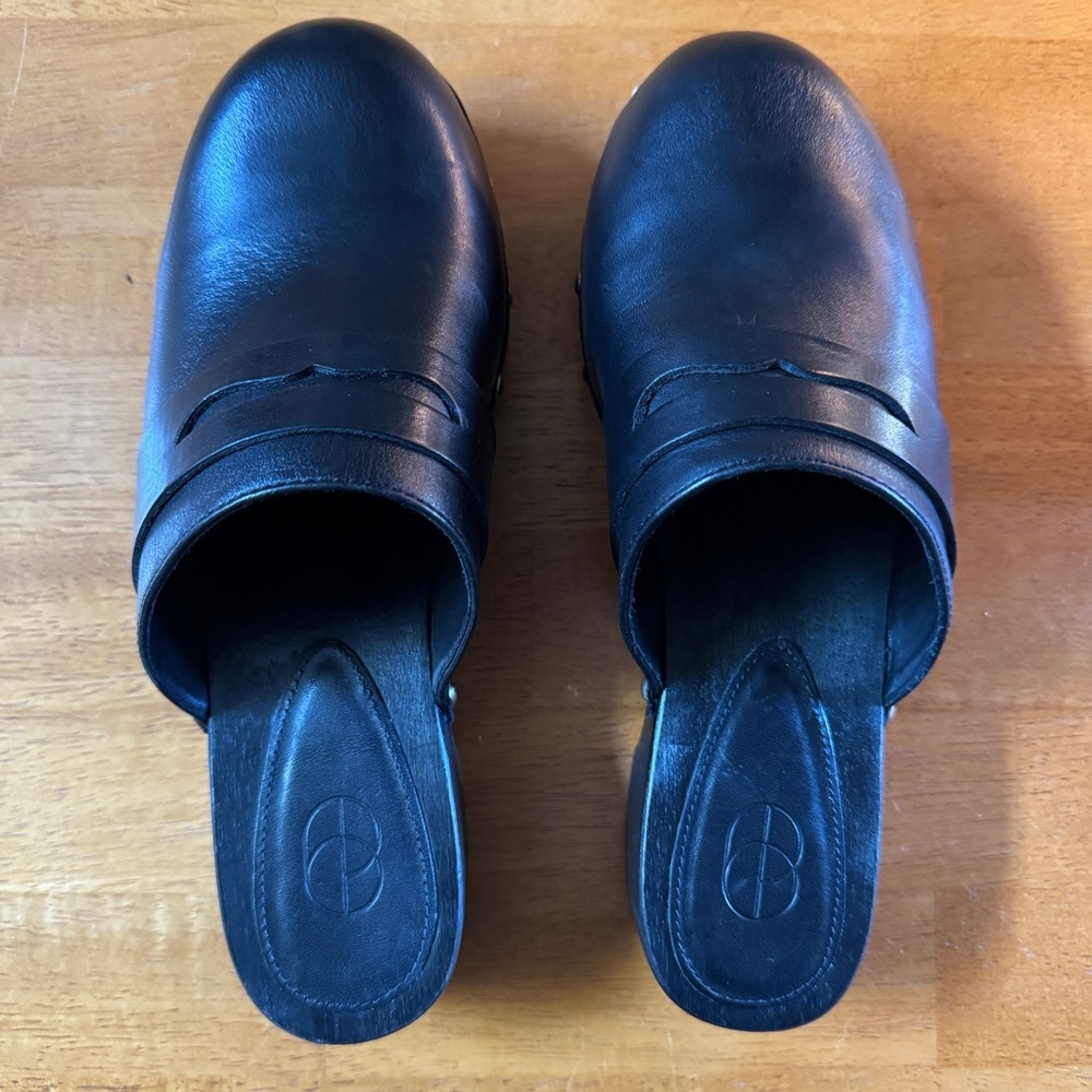 Porte & Paire Studded Low Heel Clogs, size 35, EUC - Picture 3 of 6